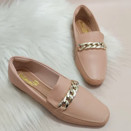 Mocassim Feminino Confort Bico Quadrado Corrente